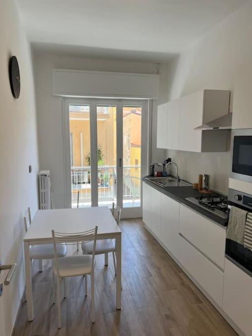 Borgo Marina Apartments Imperia Exterior photo